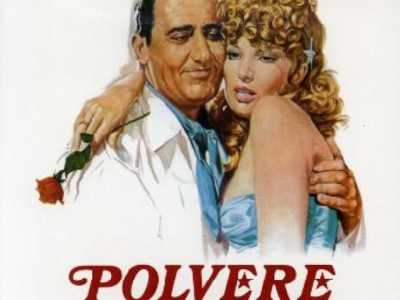 Polvere di stelle (1973) � Il primo film in cui Bari � realmente protagonista � �Polvere di stelle�. La commedia, diretta e interpretata dal grande Alberto Sordi, vede la presenza come coprotagonista di Monica Vitti ed � ambientato nel periodo della Seconda guerra mondiale
